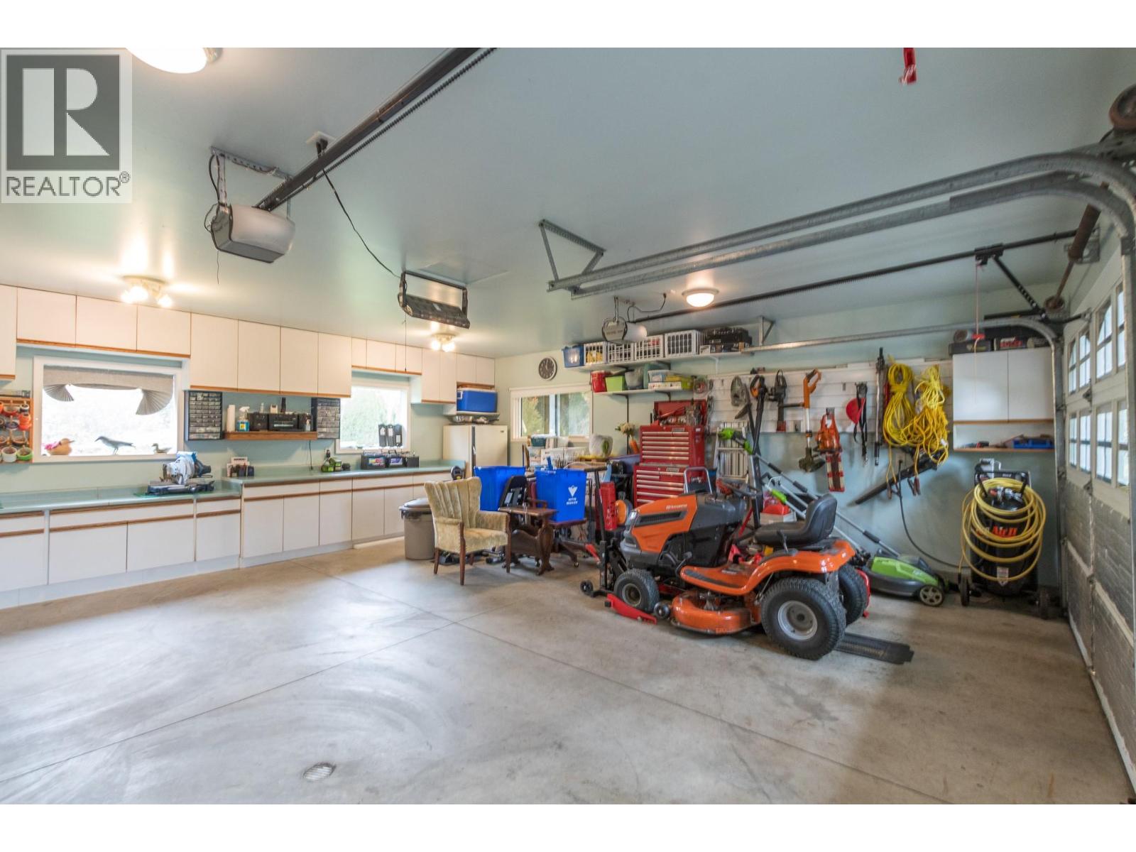 7200 54 Street NE - 57