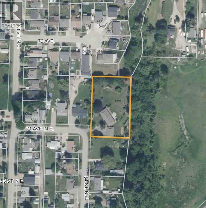 7200 54 Street NE, Salmon Arm - Image 1
