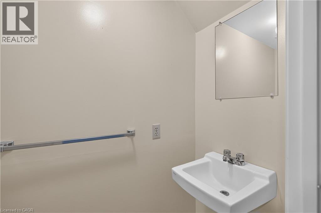 1556 Lancaster Drive — photo 34