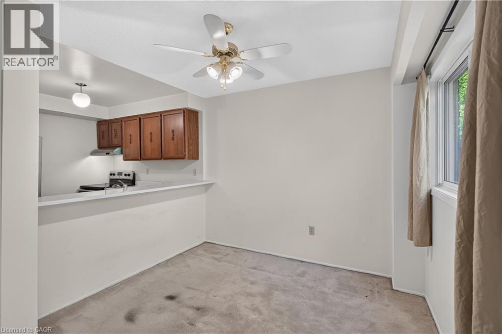 1556 Lancaster Drive — photo 11