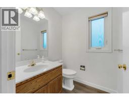 225 Riverwood Close SE - photo 19