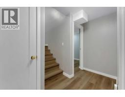 225 Riverwood Close SE - photo 33