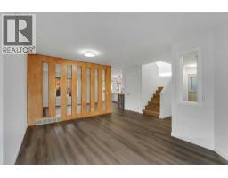 225 Riverwood Close SE - photo 6