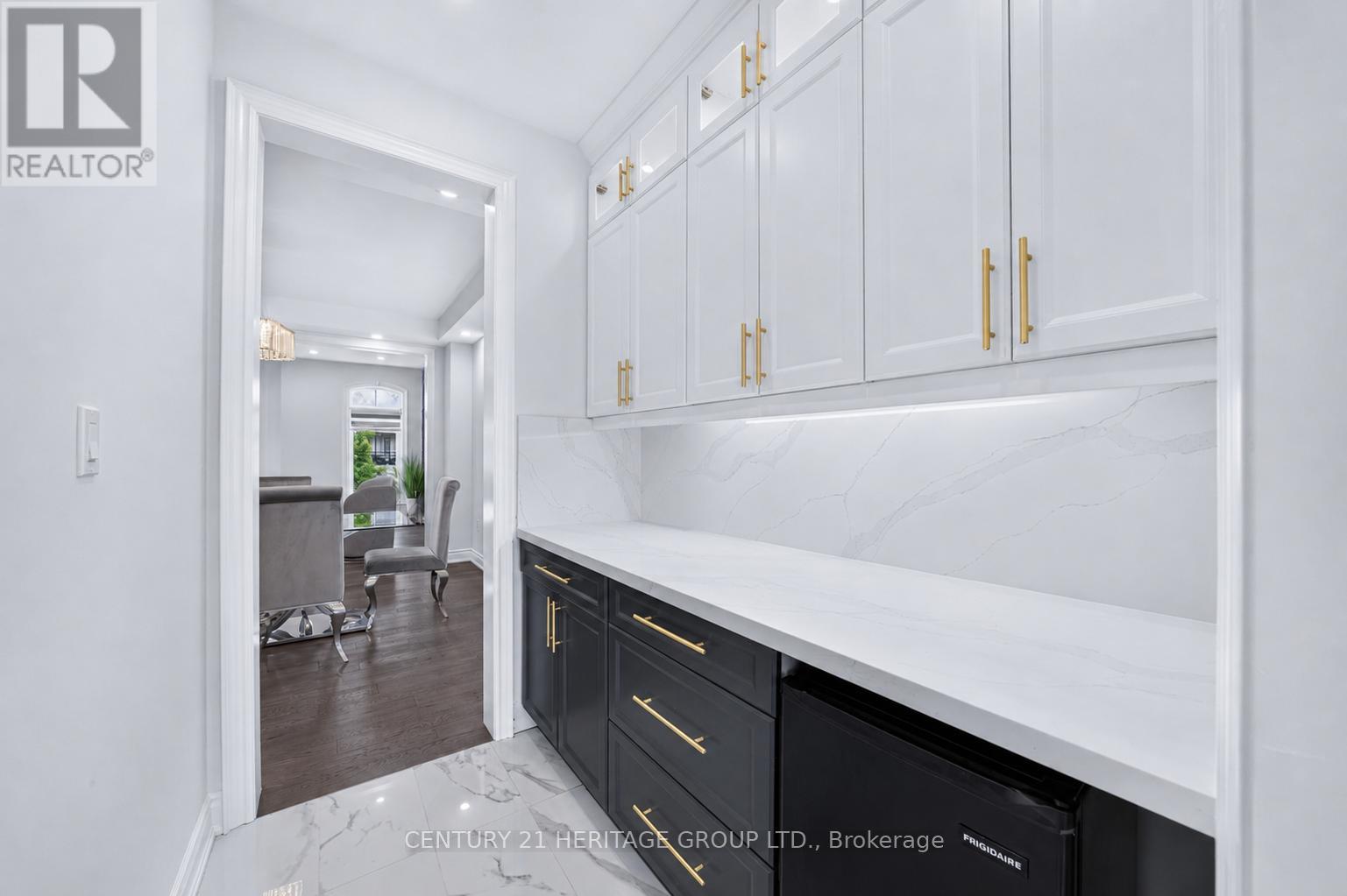 282 Reg Harrison Trail, Newmarket, ON photo 18