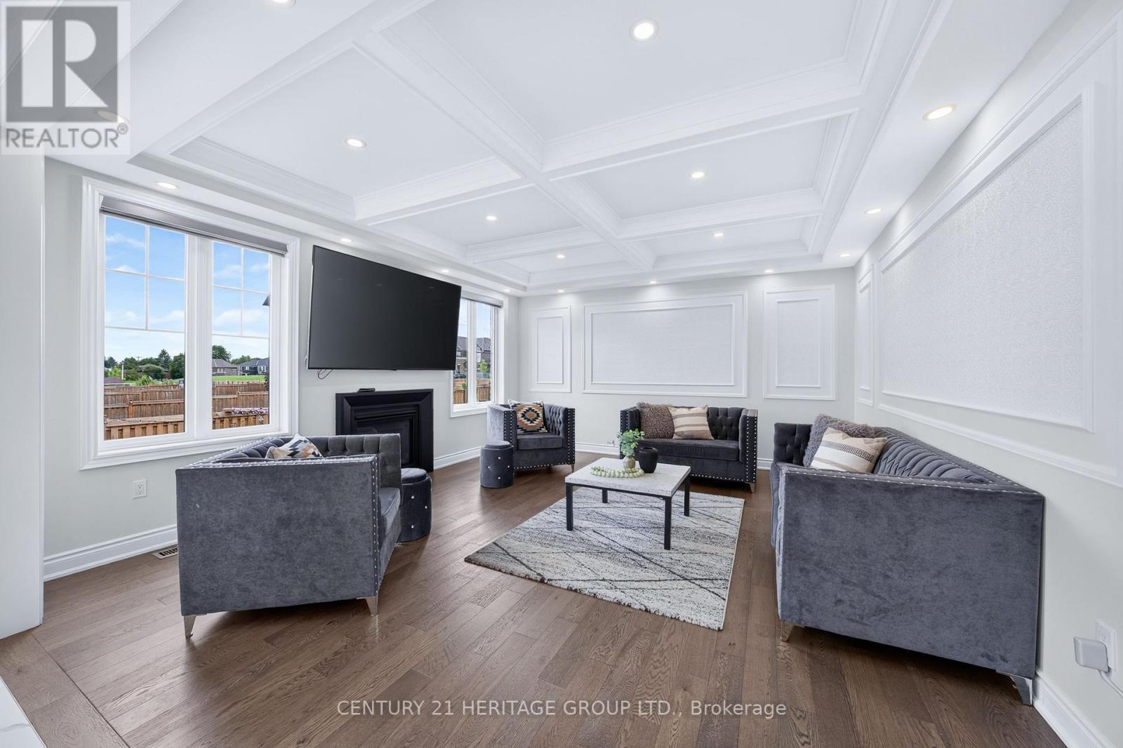 282 Reg Harrison Trail, Newmarket, ON photo 21
