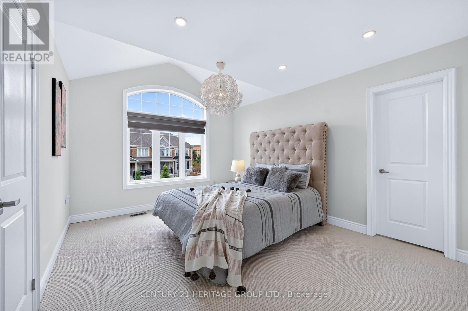 282 Reg Harrison Trail, Newmarket, ON photo 33