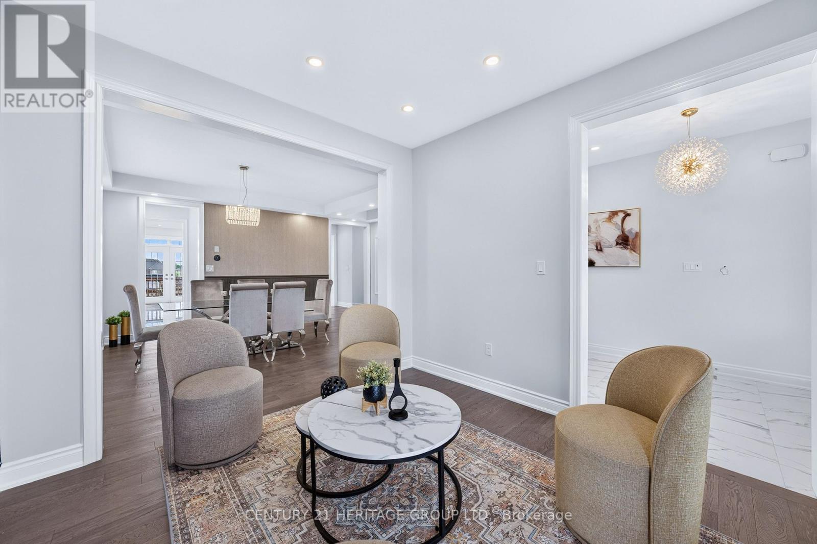 282 Reg Harrison Trail, Newmarket, ON photo 7