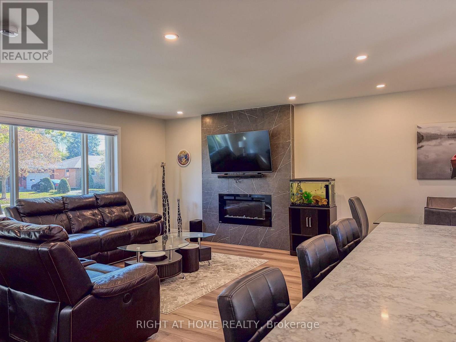 221 Tupper Boulevard, New Tecumseth, ON photo 11