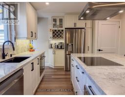 Kitchen - 221 Tupper Boulevard, New Tecumseth, ON L9R1B5 Photo 8