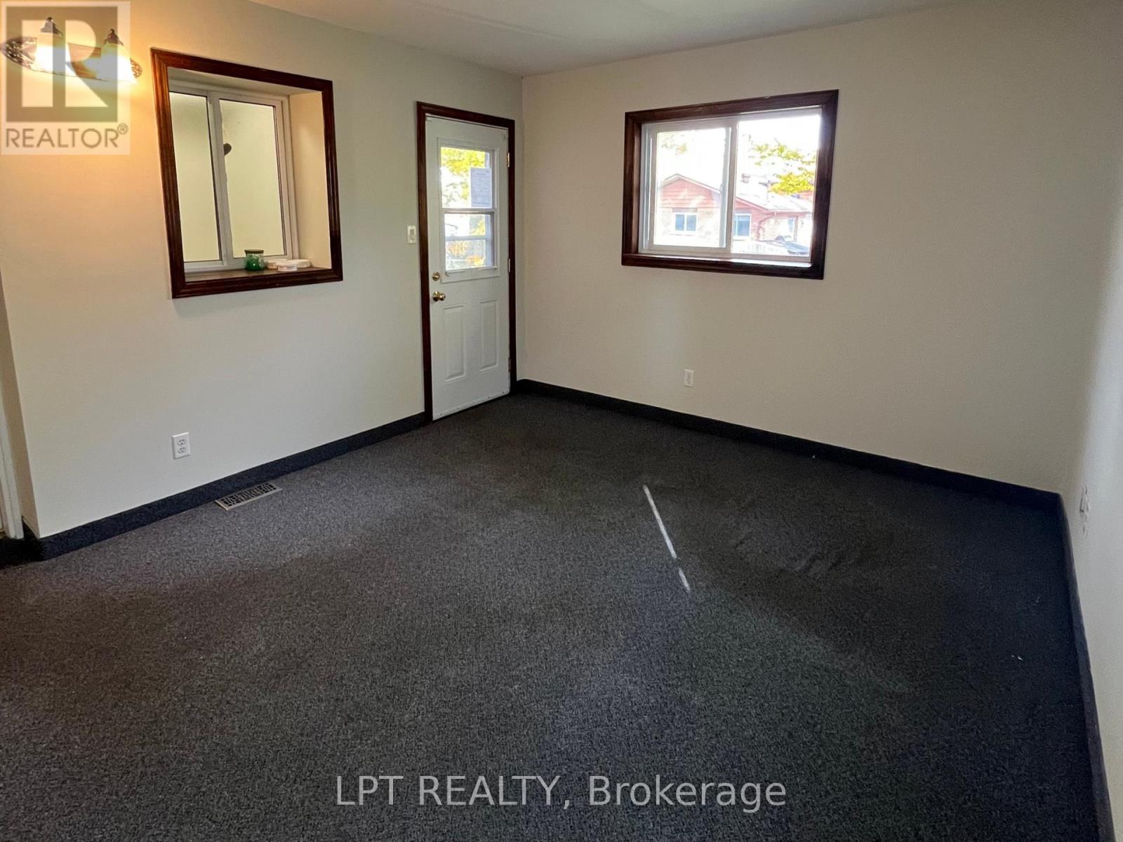 47 Springdale Drive, Barrie, ON photo 14
