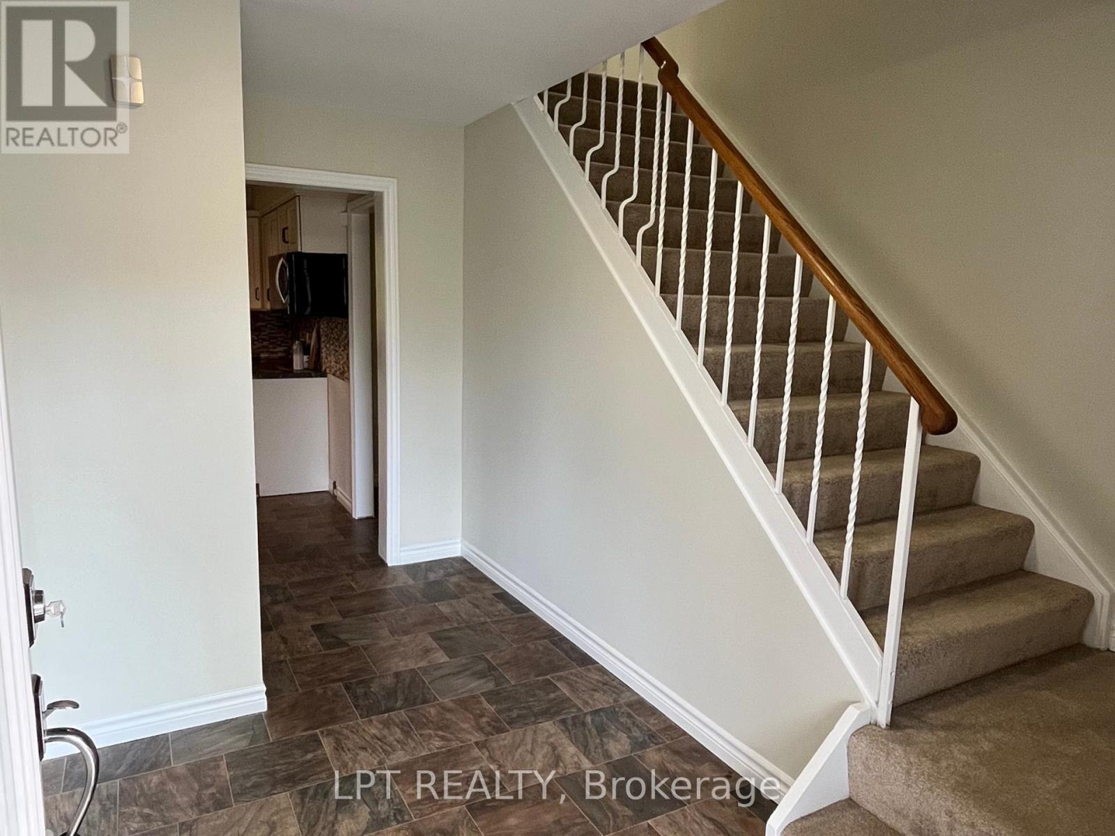 47 Springdale Drive, Barrie, ON photo 17