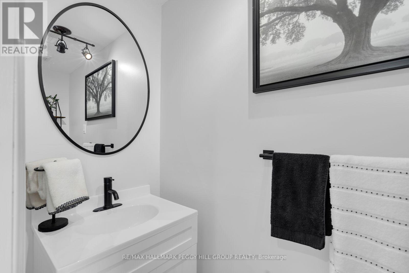 128 Churchland Drive, Barrie, ON photo 14
