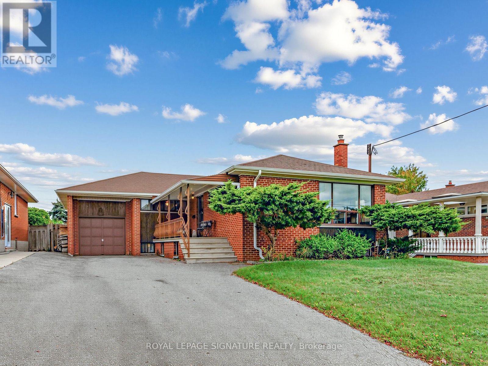 31 Diana Drive, Toronto, ON photo 1