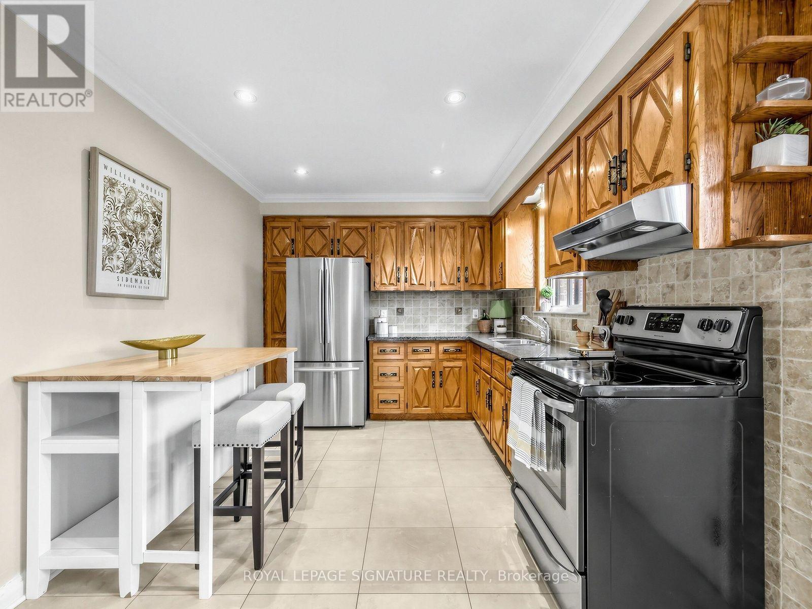 31 Diana Drive, Toronto, ON photo 10