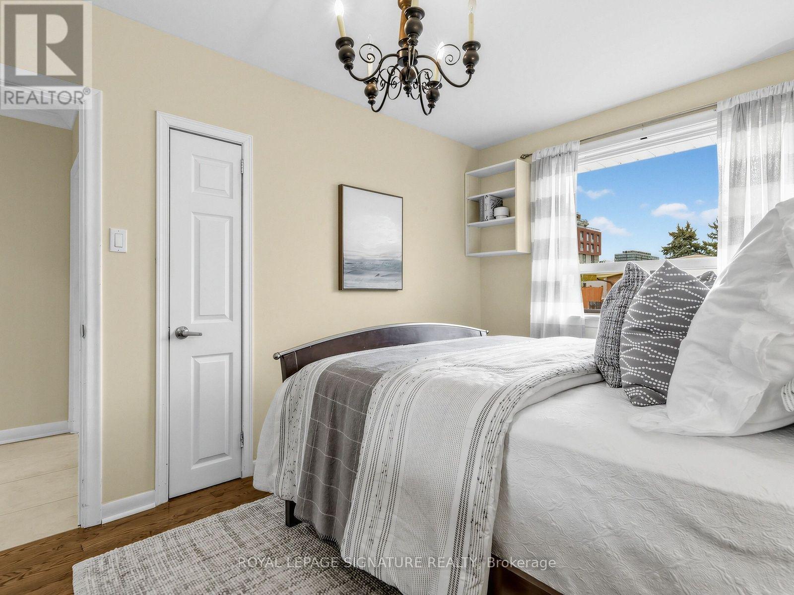 31 DIANA DRIVE - 16