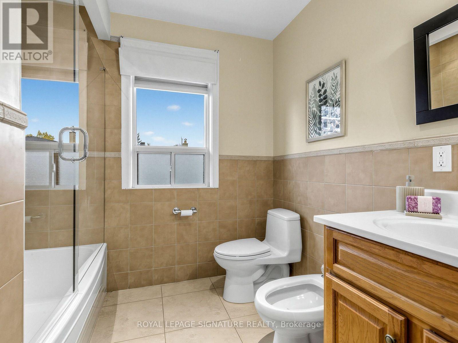 31 Diana Drive, Toronto, ON photo 18