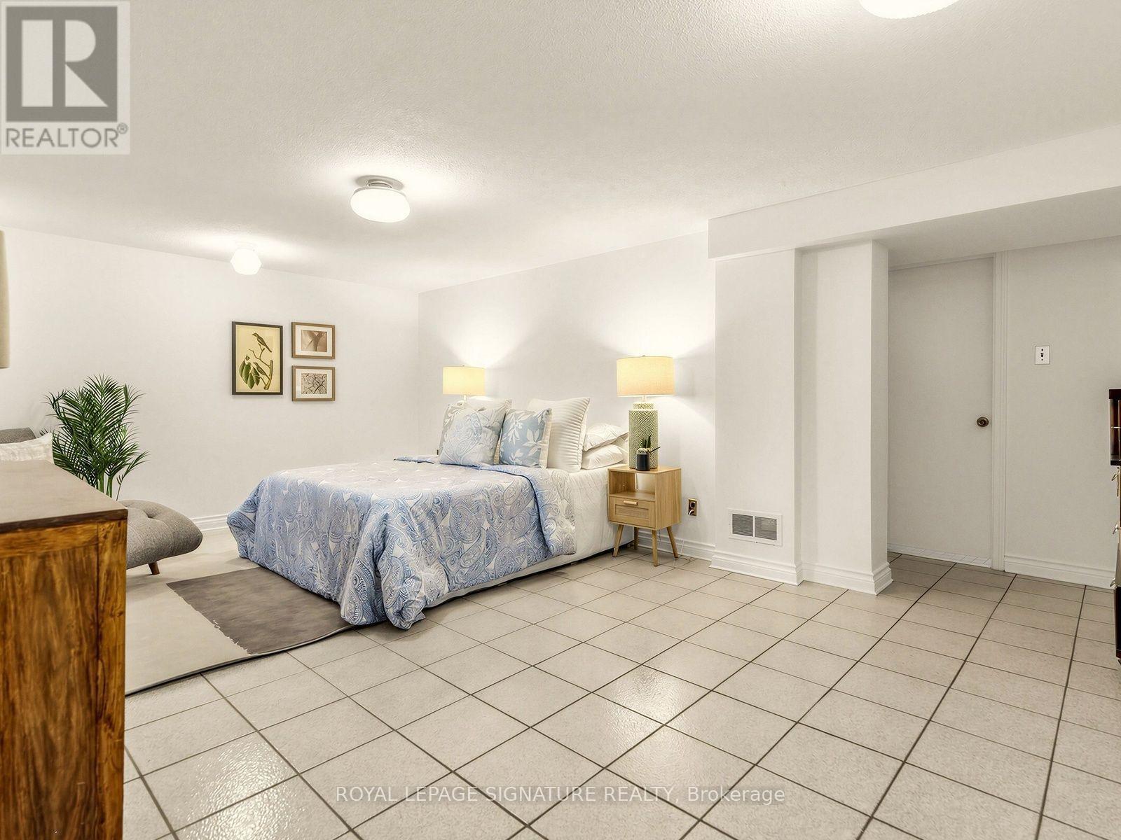 31 Diana Drive, Toronto, ON photo 24
