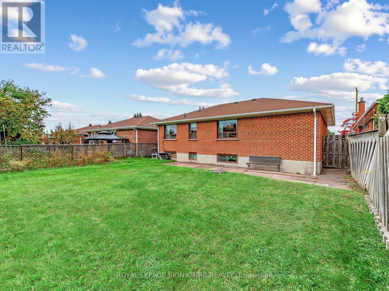 31 Diana Drive, Toronto, ON photo 27