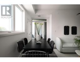 Bathroom - 406 - 385 Osler Street N, Toronto, ON M6N0B2 Photo 8