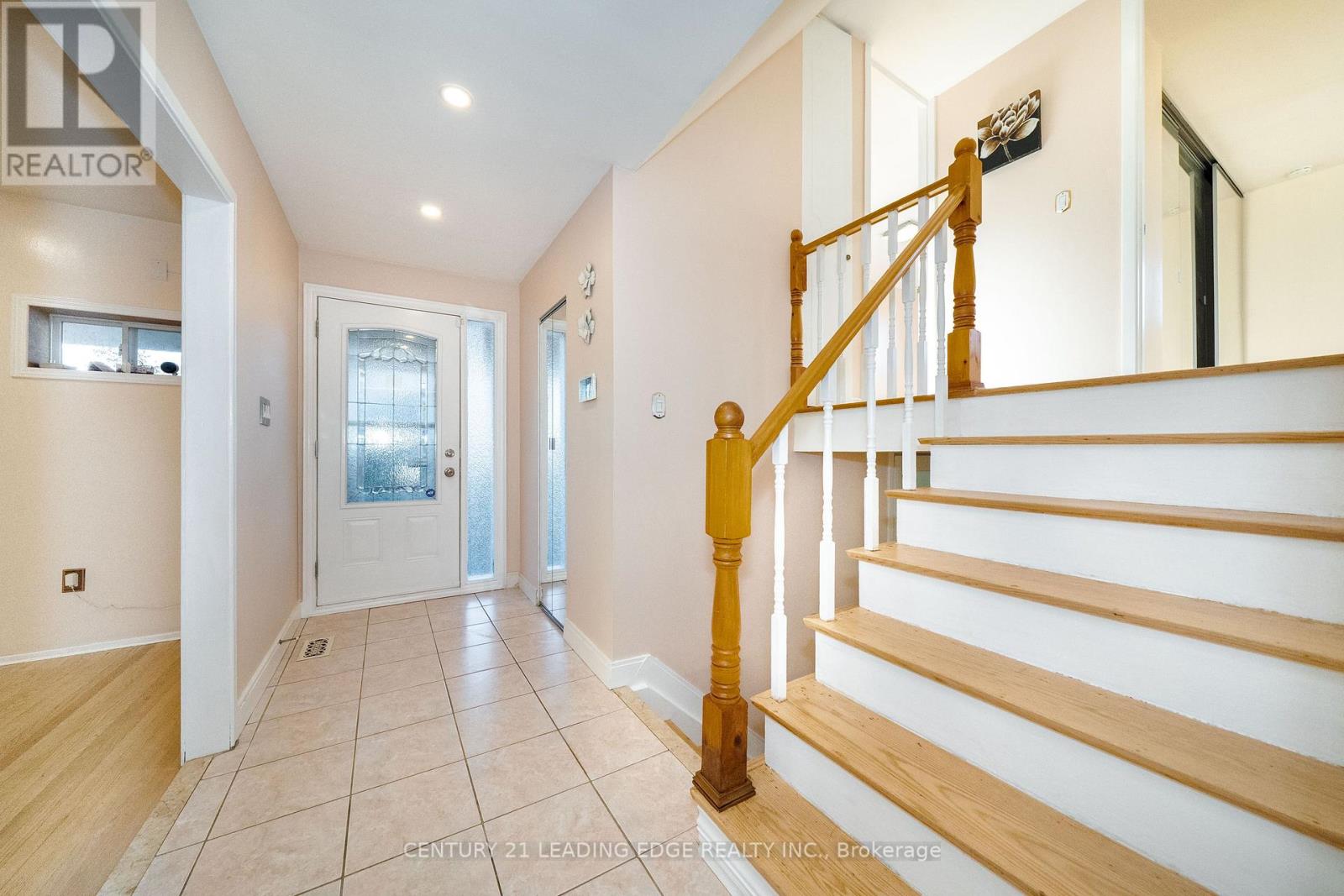 63 Mercury Road, Toronto, ON photo 2