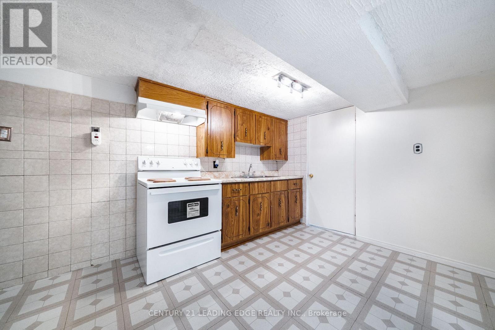 63 Mercury Road, Toronto, ON photo 27