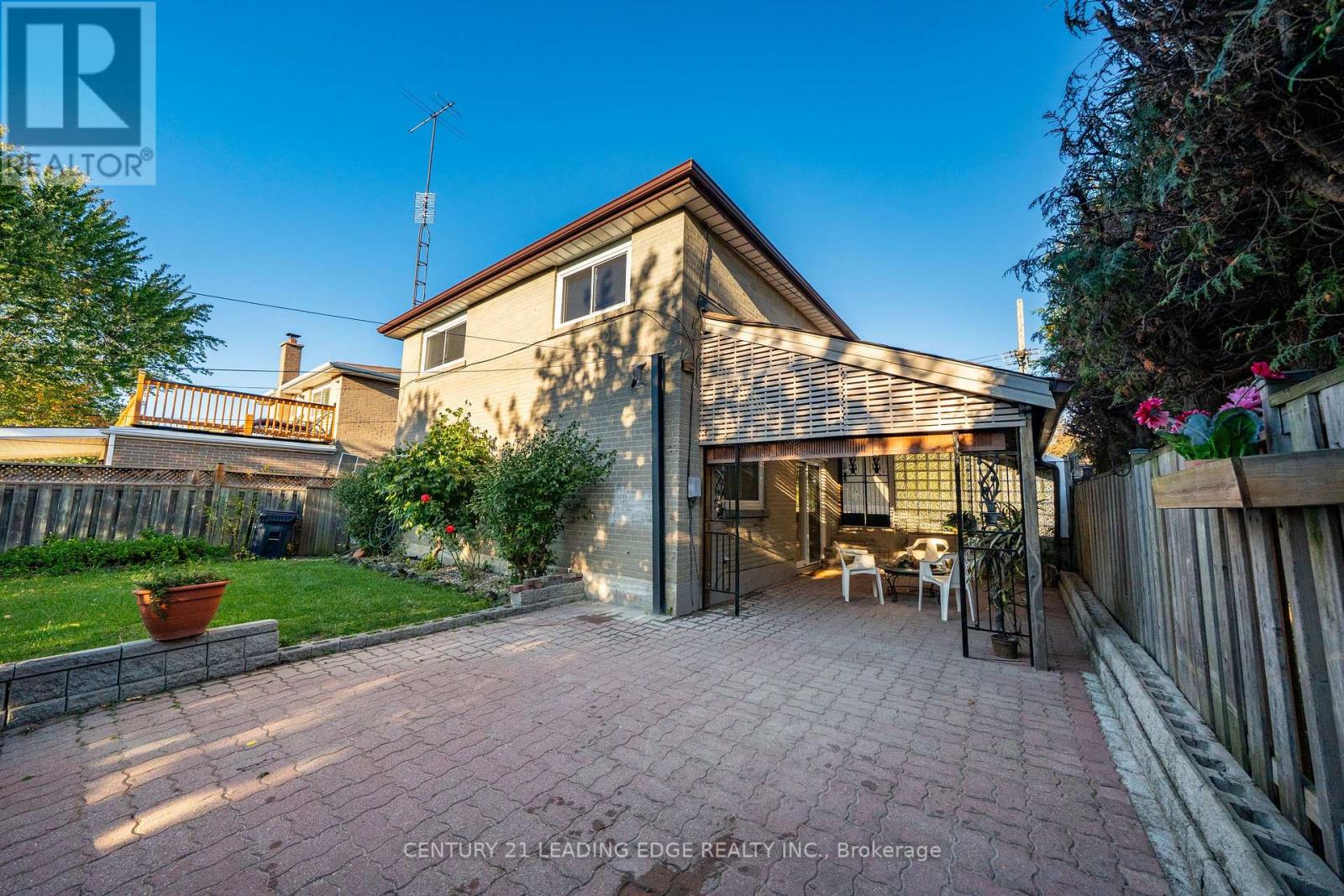 63 Mercury Road, Toronto, ON photo 39