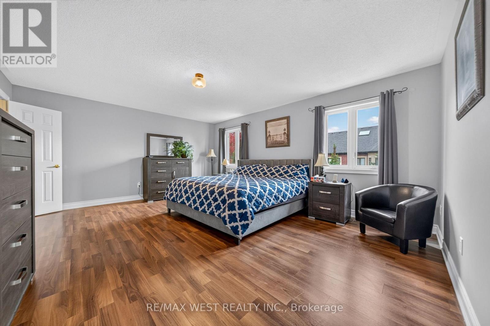 8 Calvados Crescent, Brampton, ON photo 10