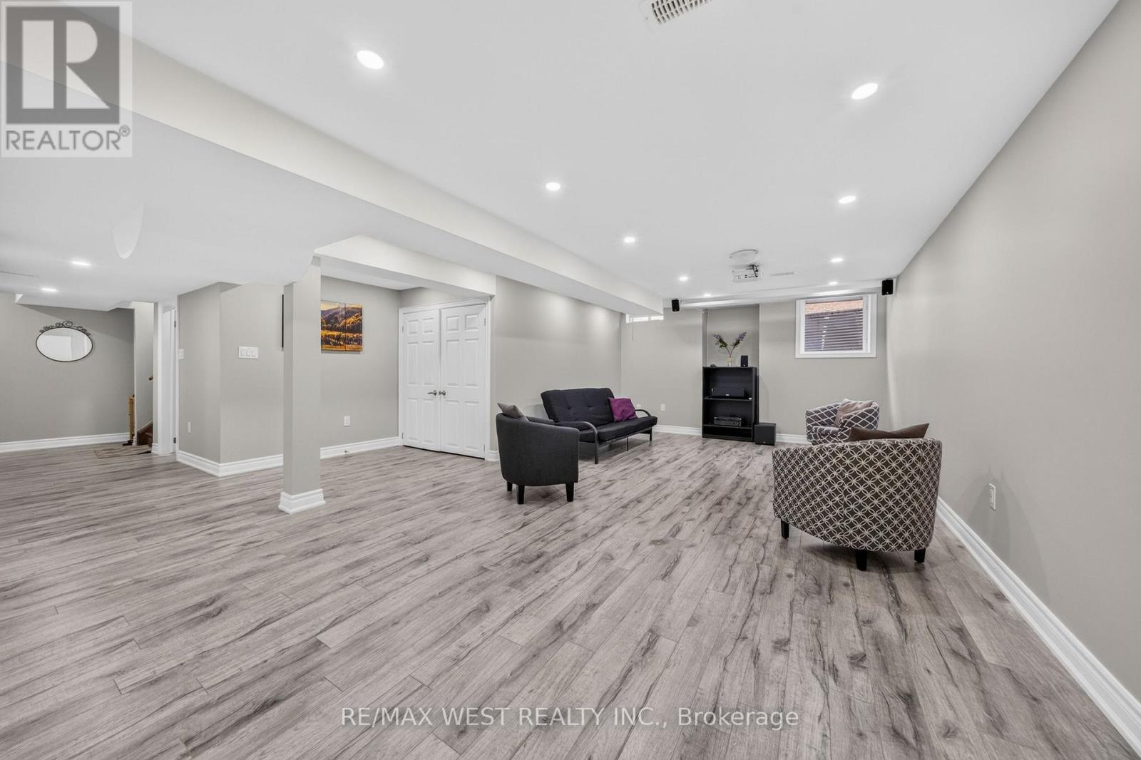 8 Calvados Crescent, Brampton, ON photo 18