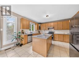 Office - 8 Calvados Crescent, Brampton, ON L6P2Z1 Photo 6