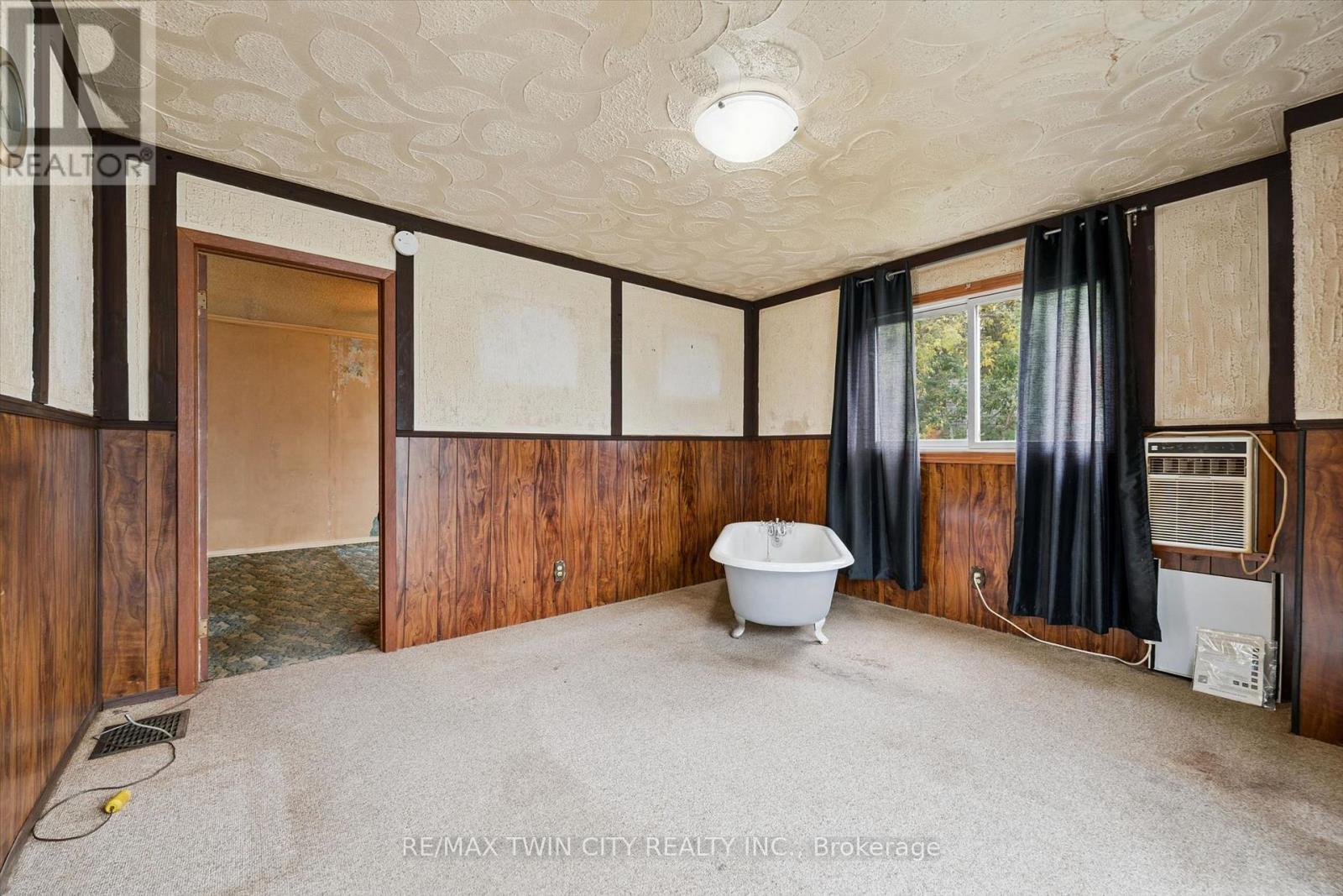 127 Spadina Road East, Kitchener, ON photo 10