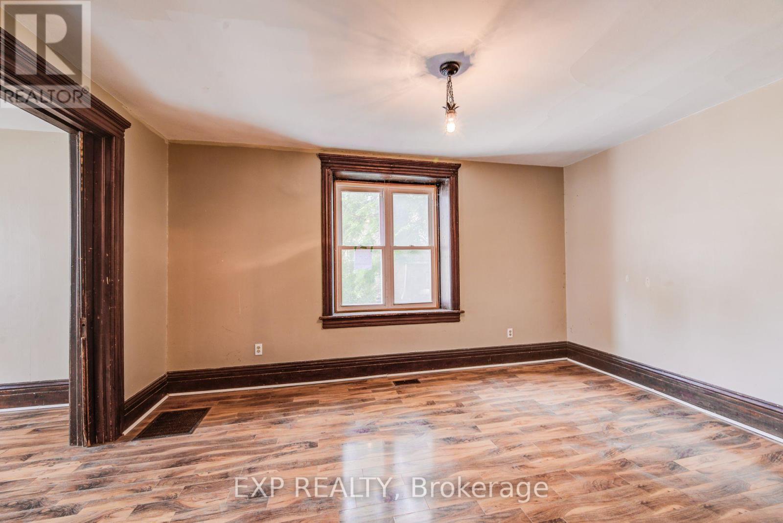 5 George Street South, Waterloo, ON photo 10