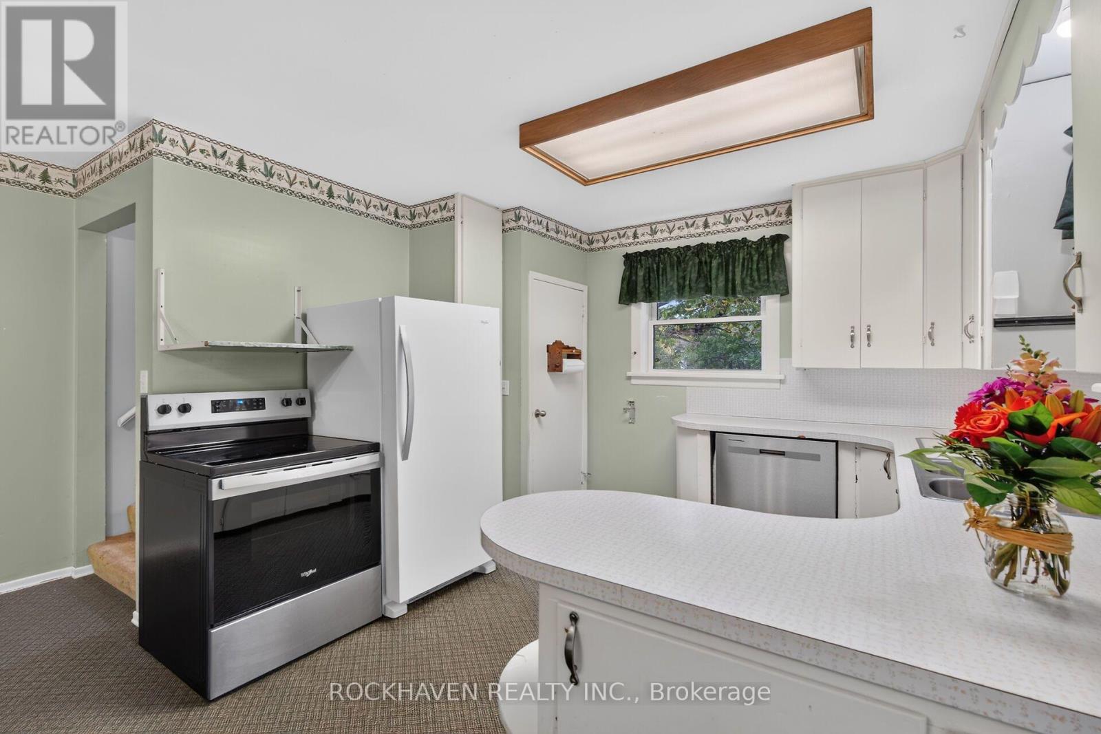 376 Rock Chapel Road, Hamilton, ON photo 13