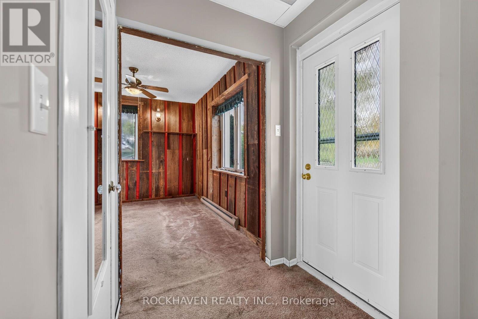376 Rock Chapel Road, Hamilton, ON photo 4