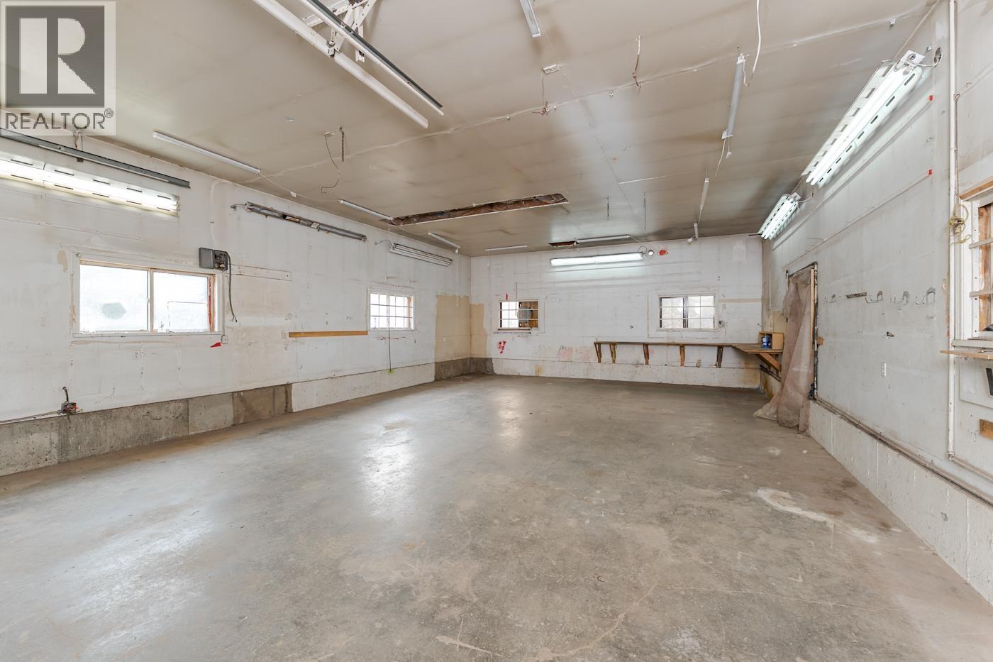 4830 REEVES DRIVE - 29