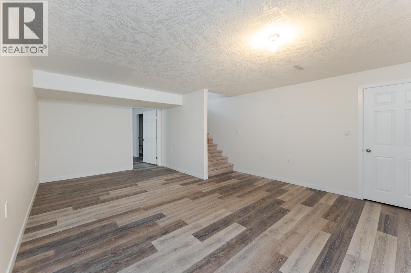 4830 REEVES DRIVE - 25