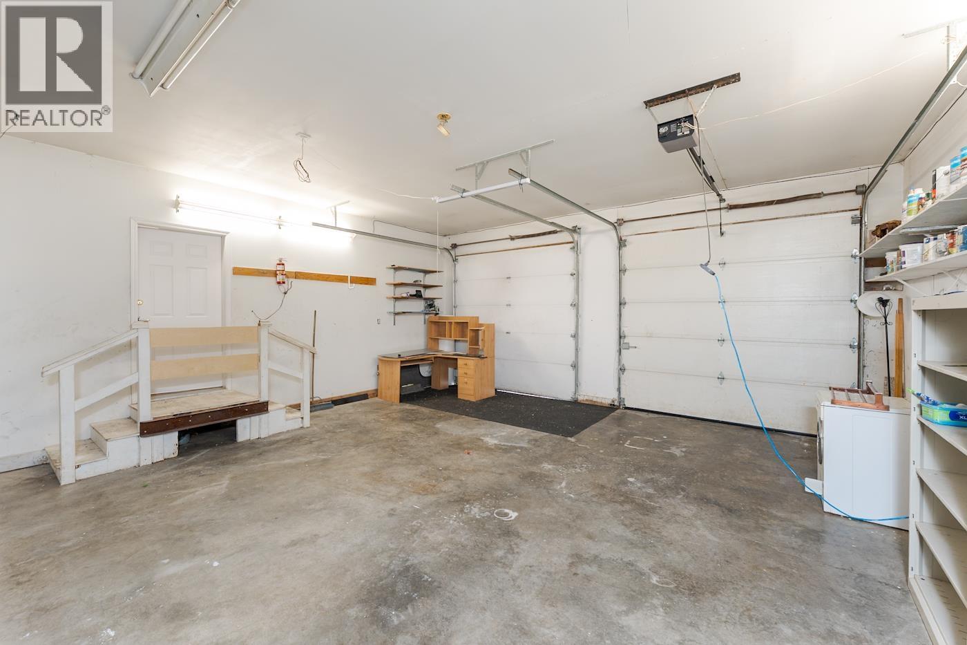 4830 REEVES DRIVE - 32