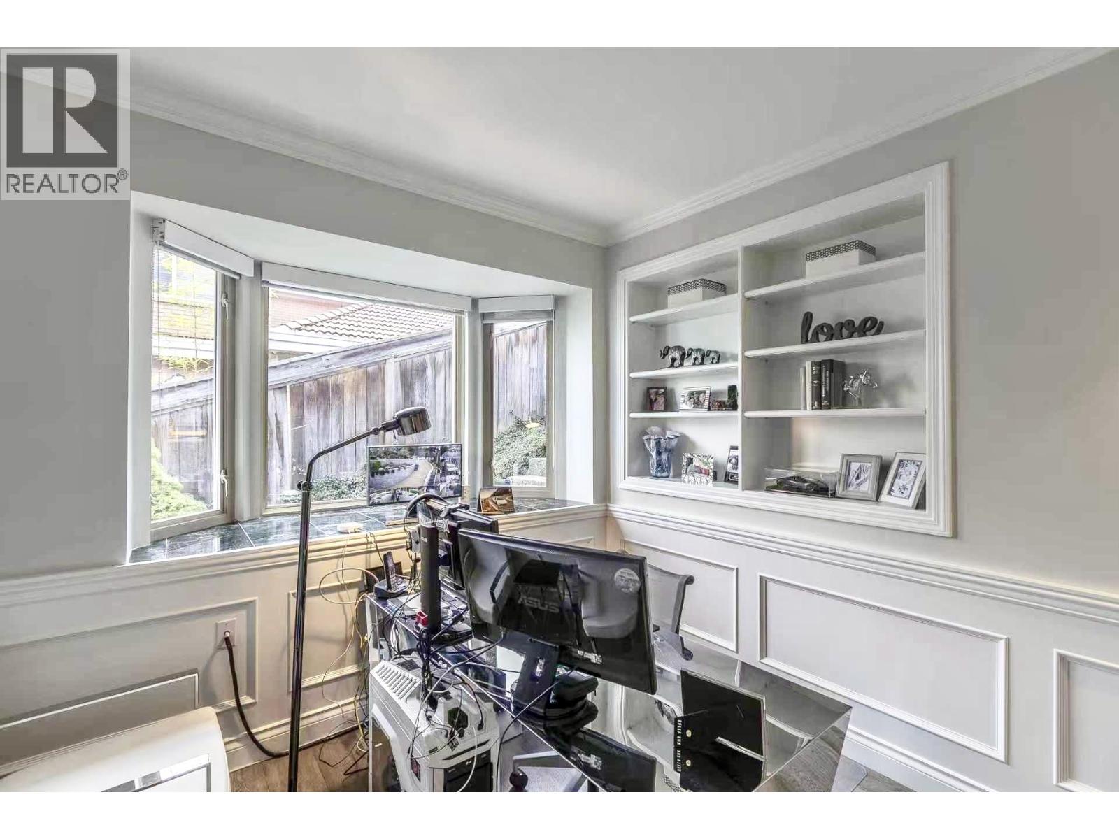 Photo of 1560 CHIPPENDALE COURT 35