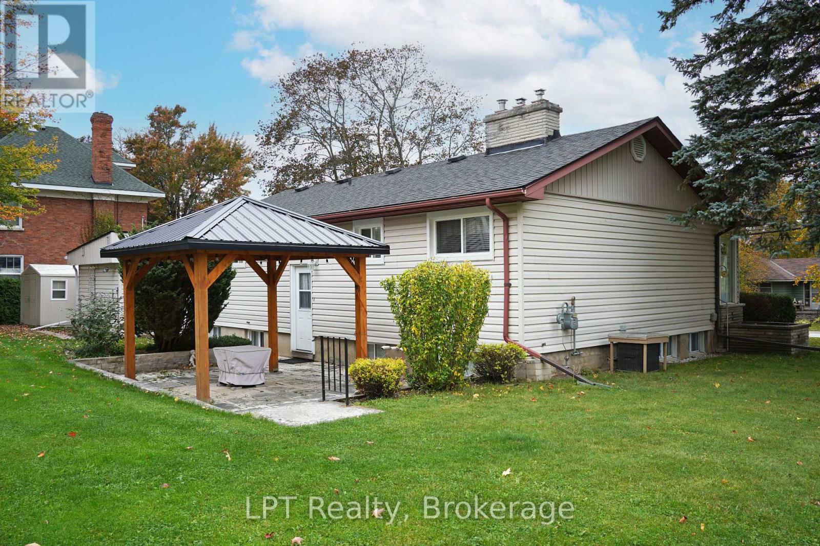 463 Frank Street — photo 38