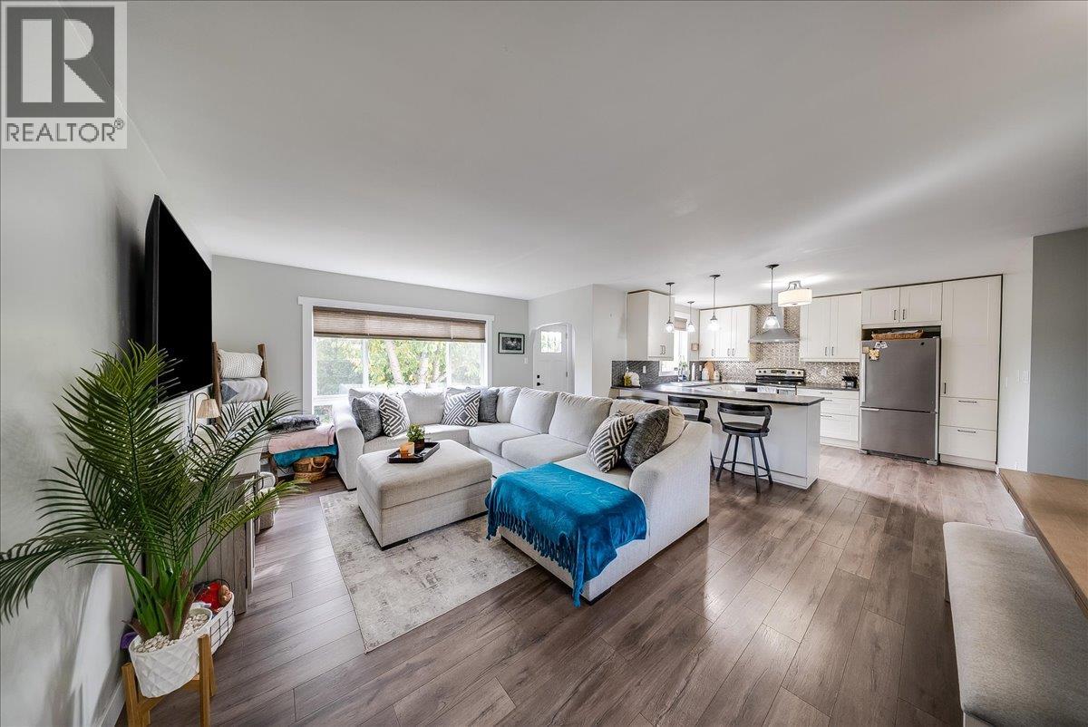 710 10TH Avenue - 5