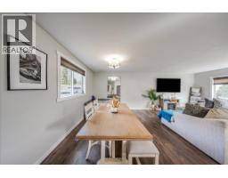 Dining room - 710 10th Avenue, Montrose, BC V0G1P0 Photo 9