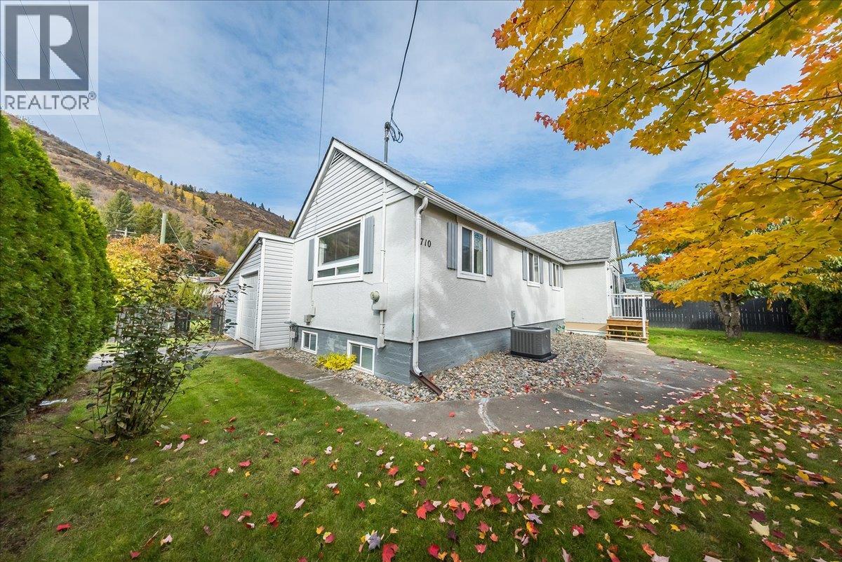 710 10TH Avenue - 40