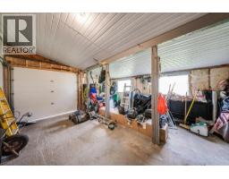 710 10th Avenue, Montrose, BC V0G1P0 Photo 30