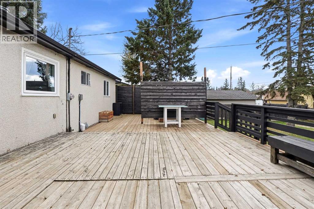 Listing photo – 5020 58 Street Close, Rocky Mountain House