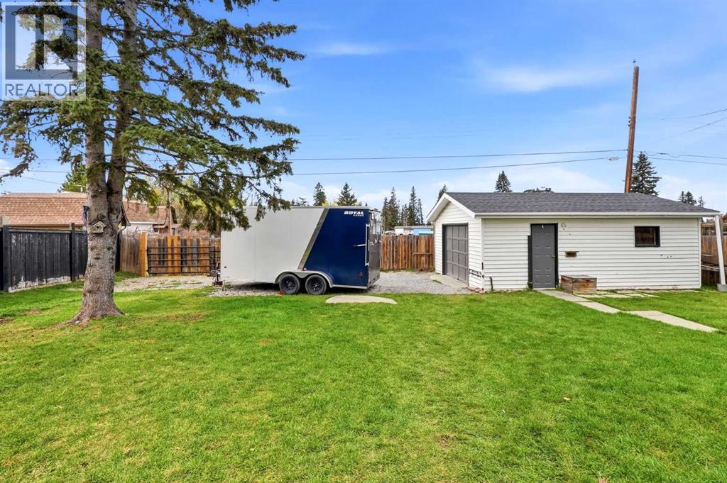 Listing photo – 5020 58 Street Close, Rocky Mountain House