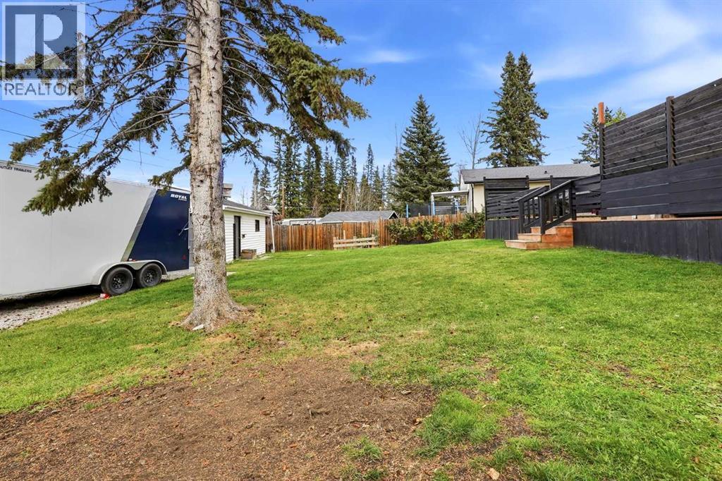 Listing photo – 5020 58 Street Close, Rocky Mountain House