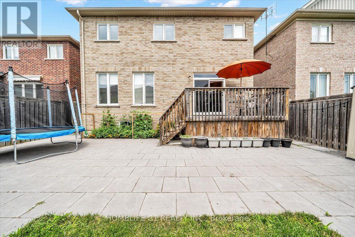 47 Holyrod Drive, Clarington, ON photo 46