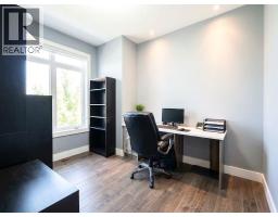 Bedroom - 116 Kinniburgh Boulevard, Chestermere, AB T1X0M1 Photo 15