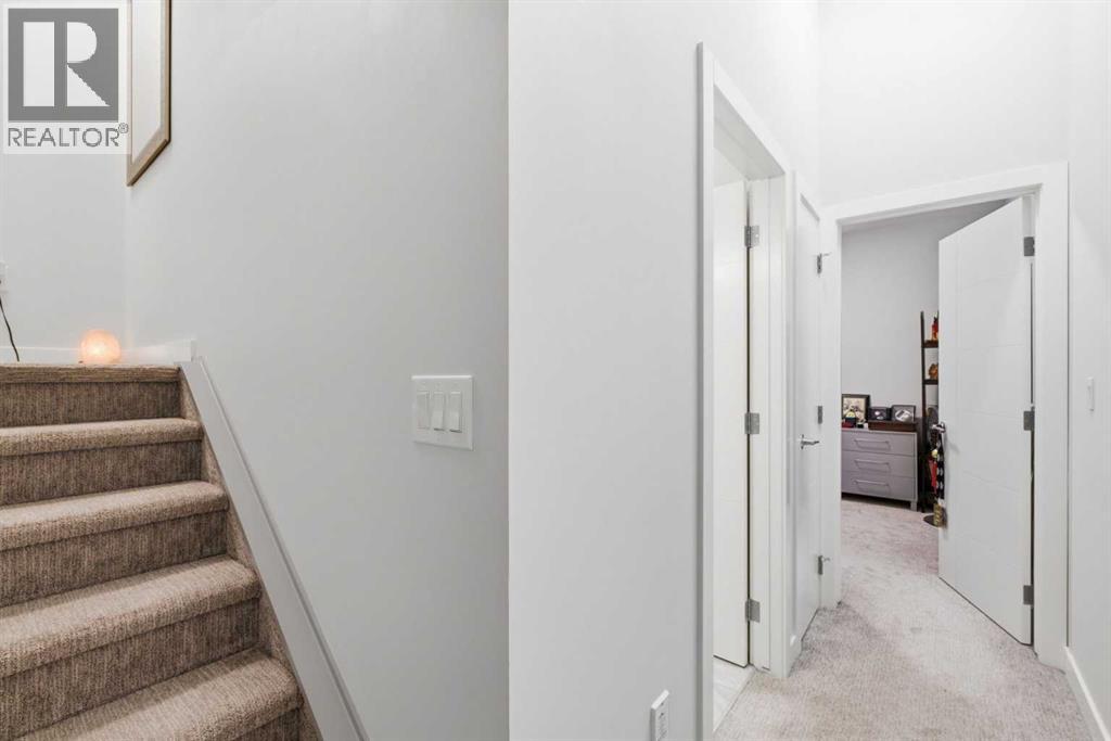 115, 408 27 Avenue NE photo 15