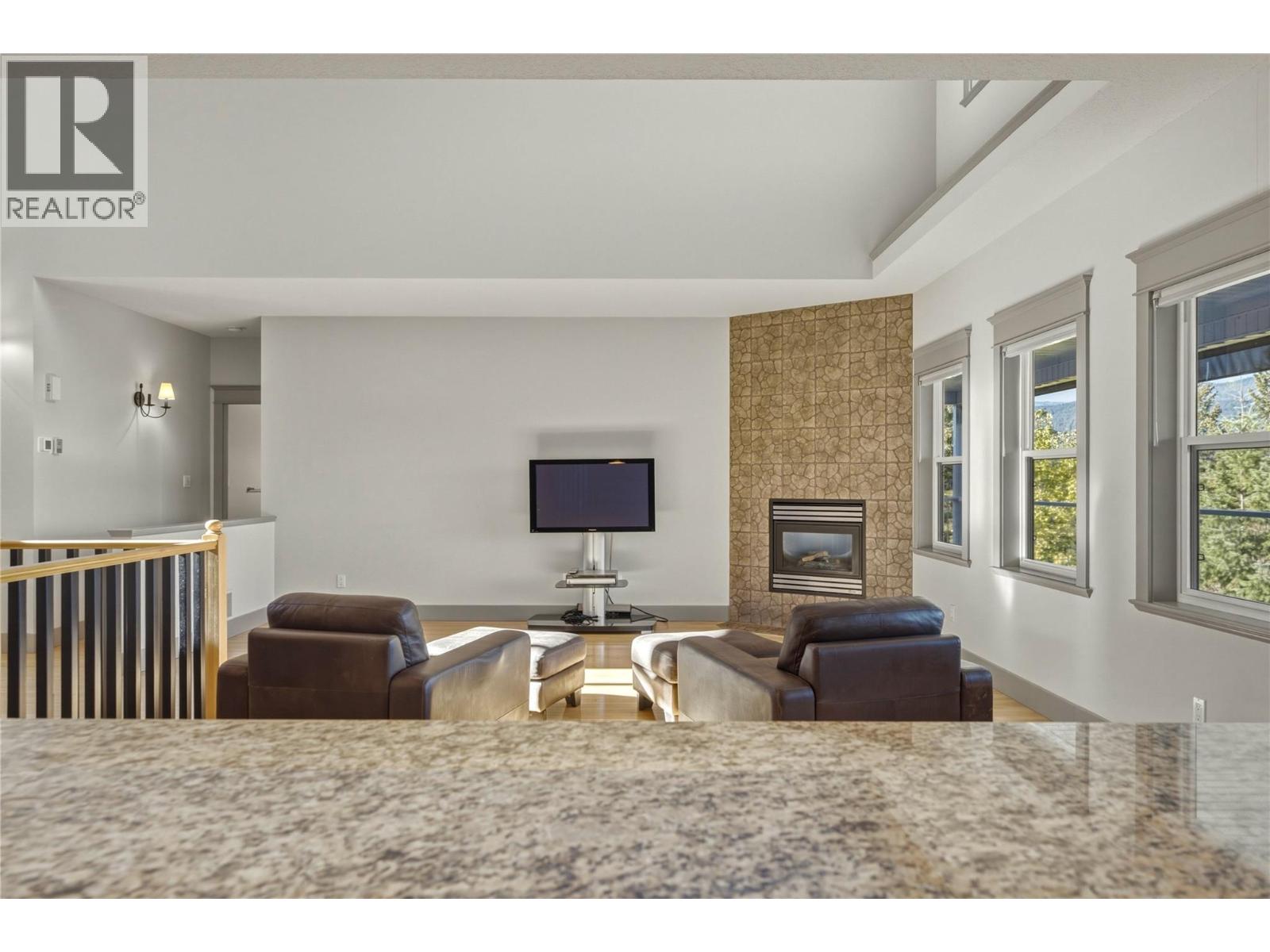 55 Peregrine Way, Vernon
