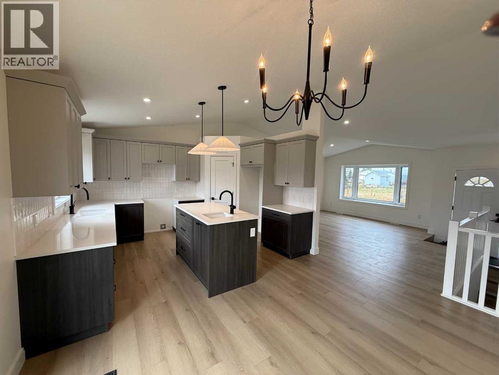 4505 53 Avenue - 7